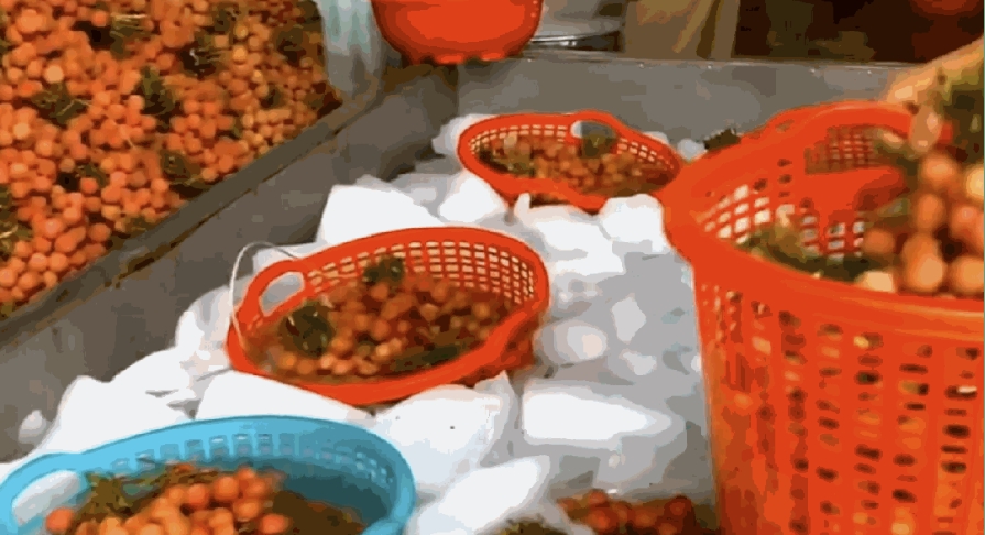 冰块配荔枝，清凉不上火